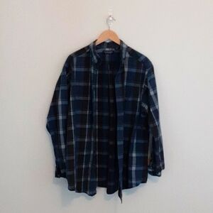 Roundtree & Yorke Men's Button-down Shirt